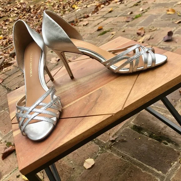 Badgley Mischka Silver High Heel Sandals | Size 8M - Picture 3 of 9